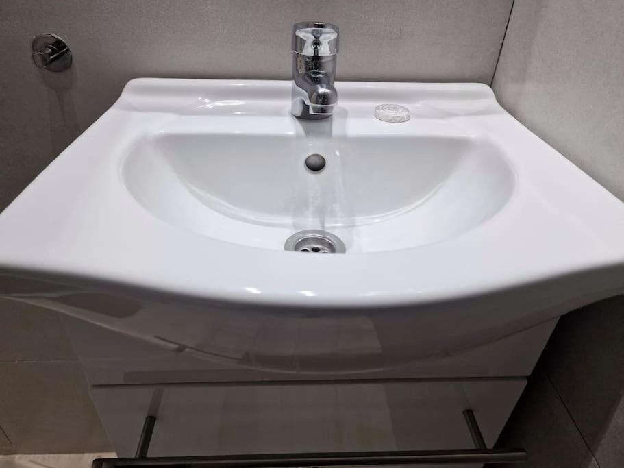 마드리드 Mediodia Chica Apartamento Tipo Loft En La Latina 아파트 외부 사진